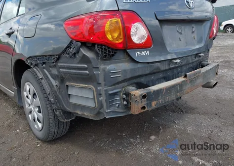 2010 Toyota Corolla S z USA, uszkodzony, nr VIN 2T1BU4EE9AC333412